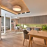 Genuss- & Aktivhotel Sonnenburg 4* Riezlern