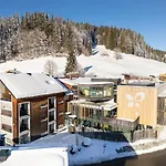 Genuss- & Aktivhotel Sonnenburg Hotel Riezlern
