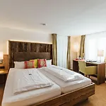 Hotel Genuss- & Aktivhotel Sonnenburg Riezlern