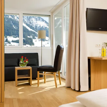 Szálloda Genuss- & Aktivhotel Sonnenburg Riezlern