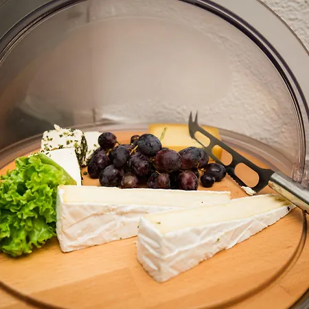 Genuss- & Aktivhotel Sonnenburg Szálloda Riezlern